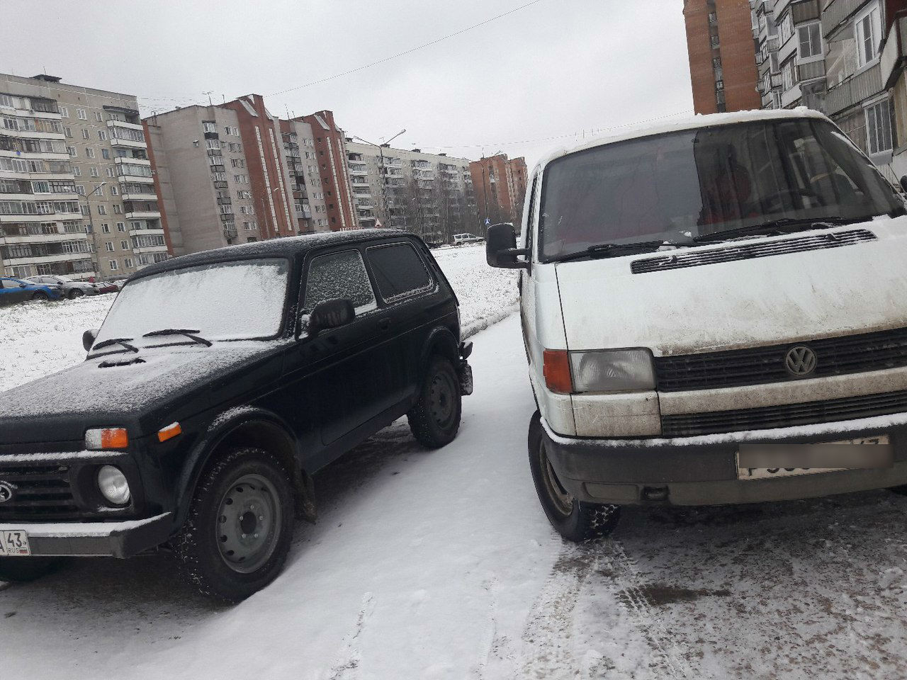 5 фото мастерства парковки в Кирово-Чепецке