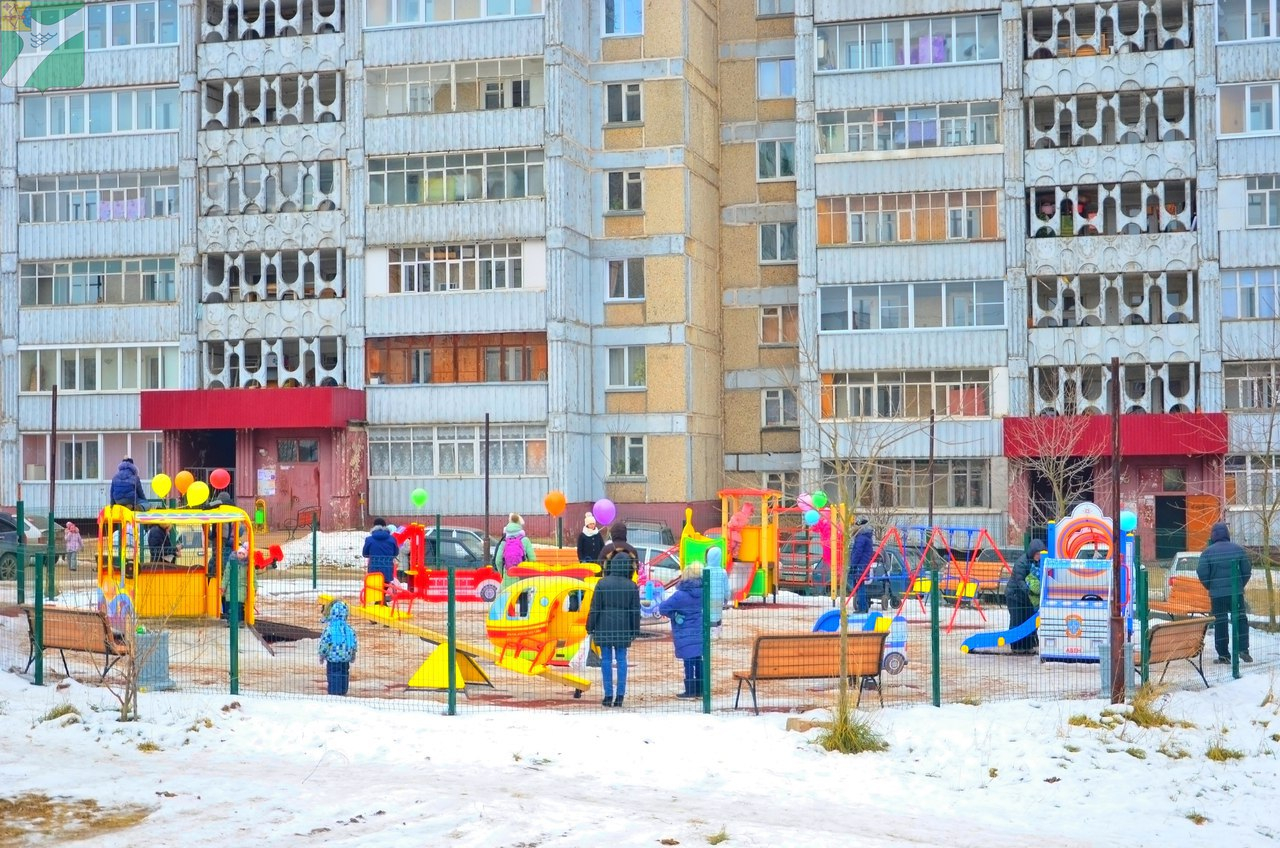 В Кирово-Чепецке состоялось открытие новой детской площадки