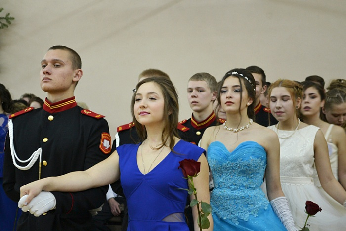В Кирово-Чепецком районе прошел первый кадетский новогодний бал