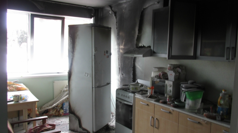На проспекте России вспыхнула квартира в высотке: эвакуировали 10 человек
