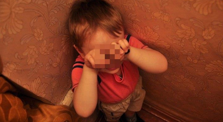 В Кировской области мужчина заставлял 6-летнего сына пить алкоголь