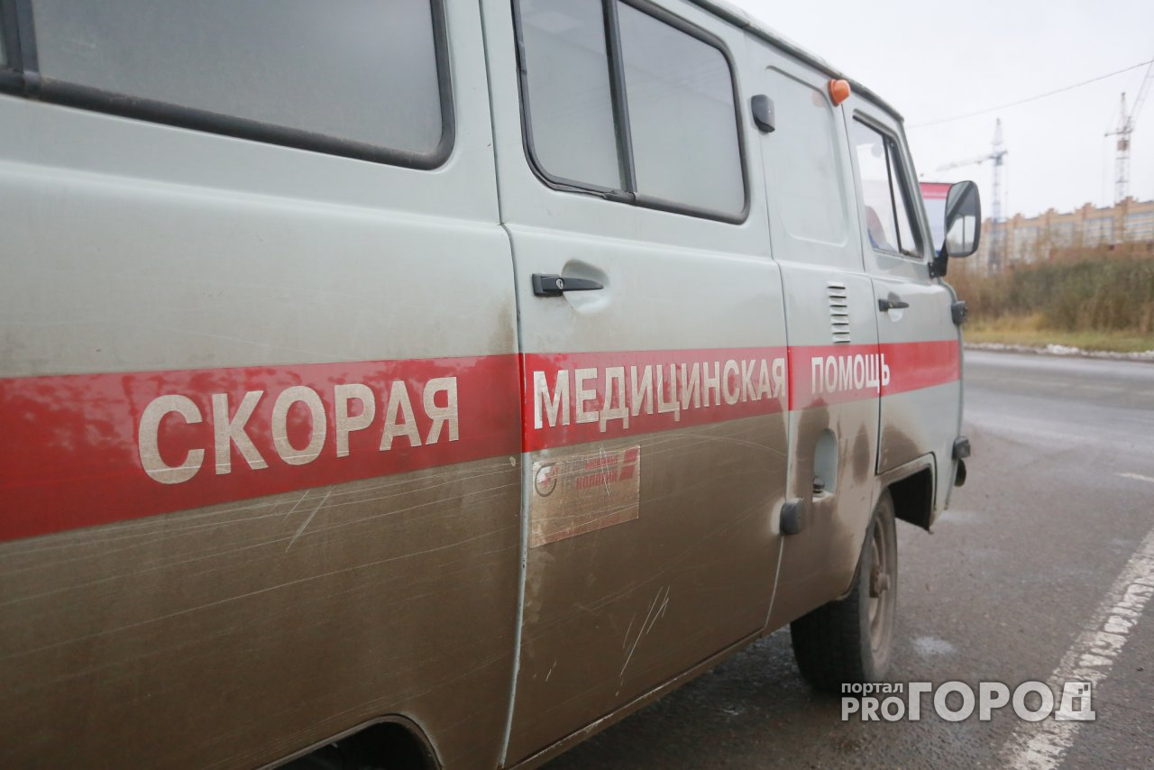 В Чепецком районе иномарка съехала в кювет: пострадал подросток