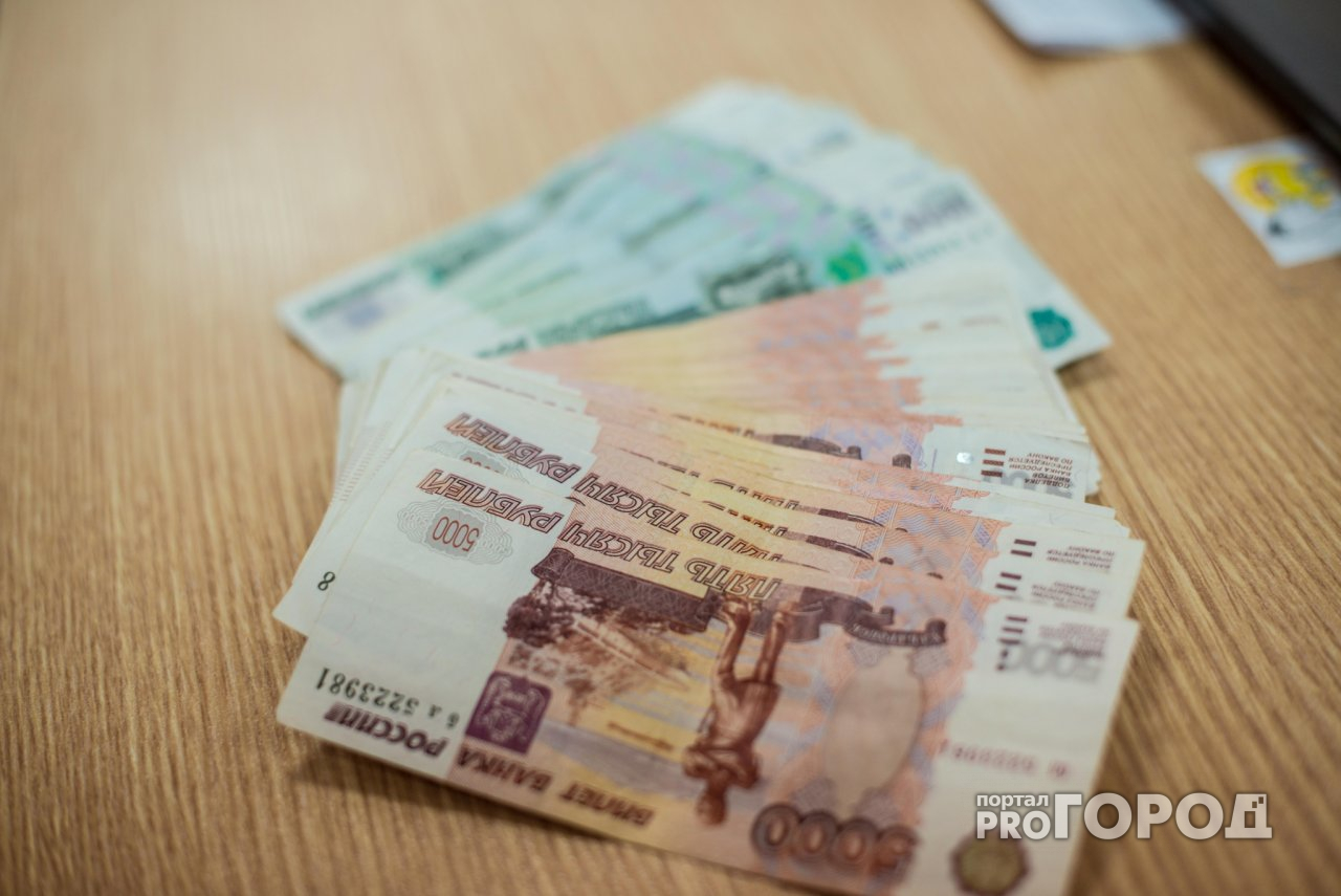 Чепчанин сходил в гости к коллеге и украл 200 000 рублей
