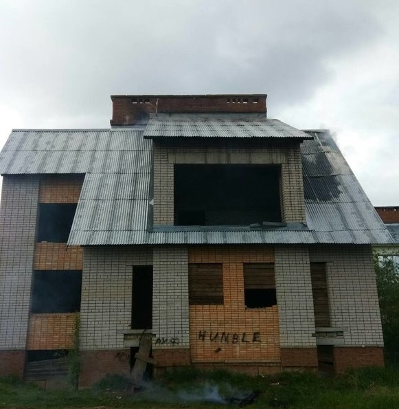 В Боево неизвестные подожгли недостроенный коттедж