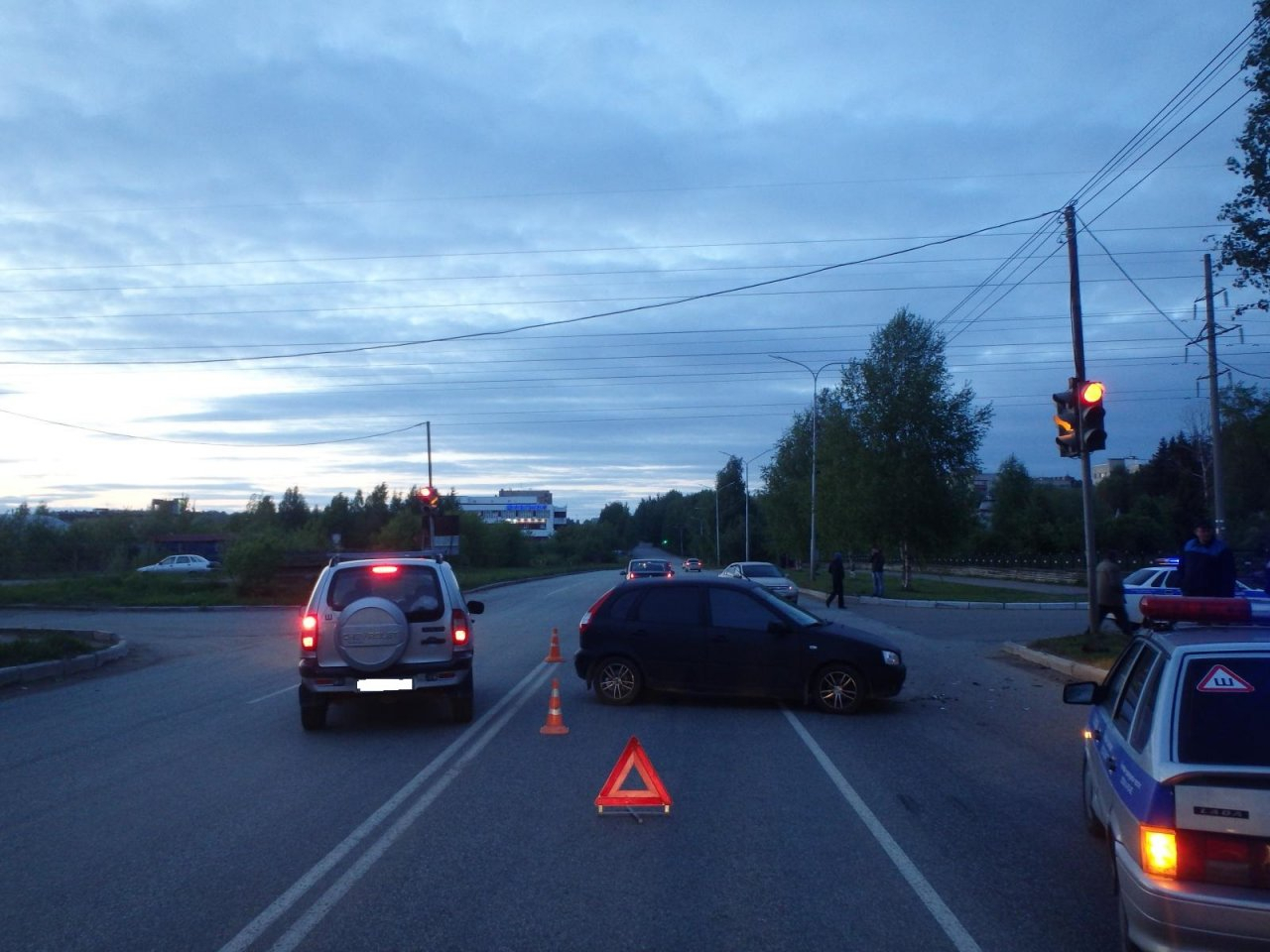 В Кирово-Чепецке в результате массовой аварии пострадал водитель