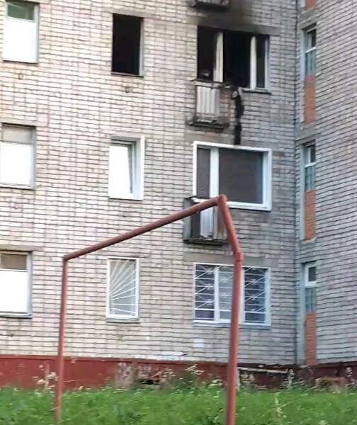 В Чепецке третий раз за месяц горит квартира в малосемейке на Ленина