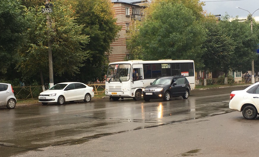 Чепчане пожаловались на работу автобуса №1