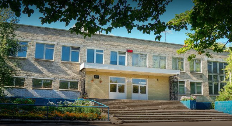 Гимназия Кирово-Чепецка попала в топ-20 рейтинга самых опасных участков дорог у российских школ