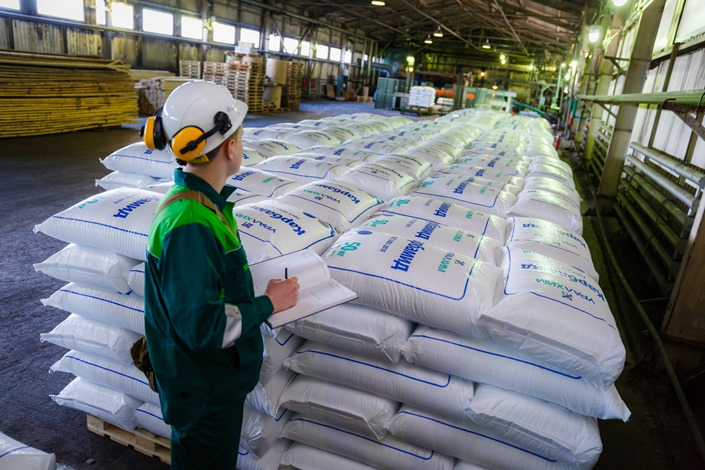 «УРАЛХИМ» увеличил выпуск до 4,8 млн тонн продукции за девять месяцев 2018 года