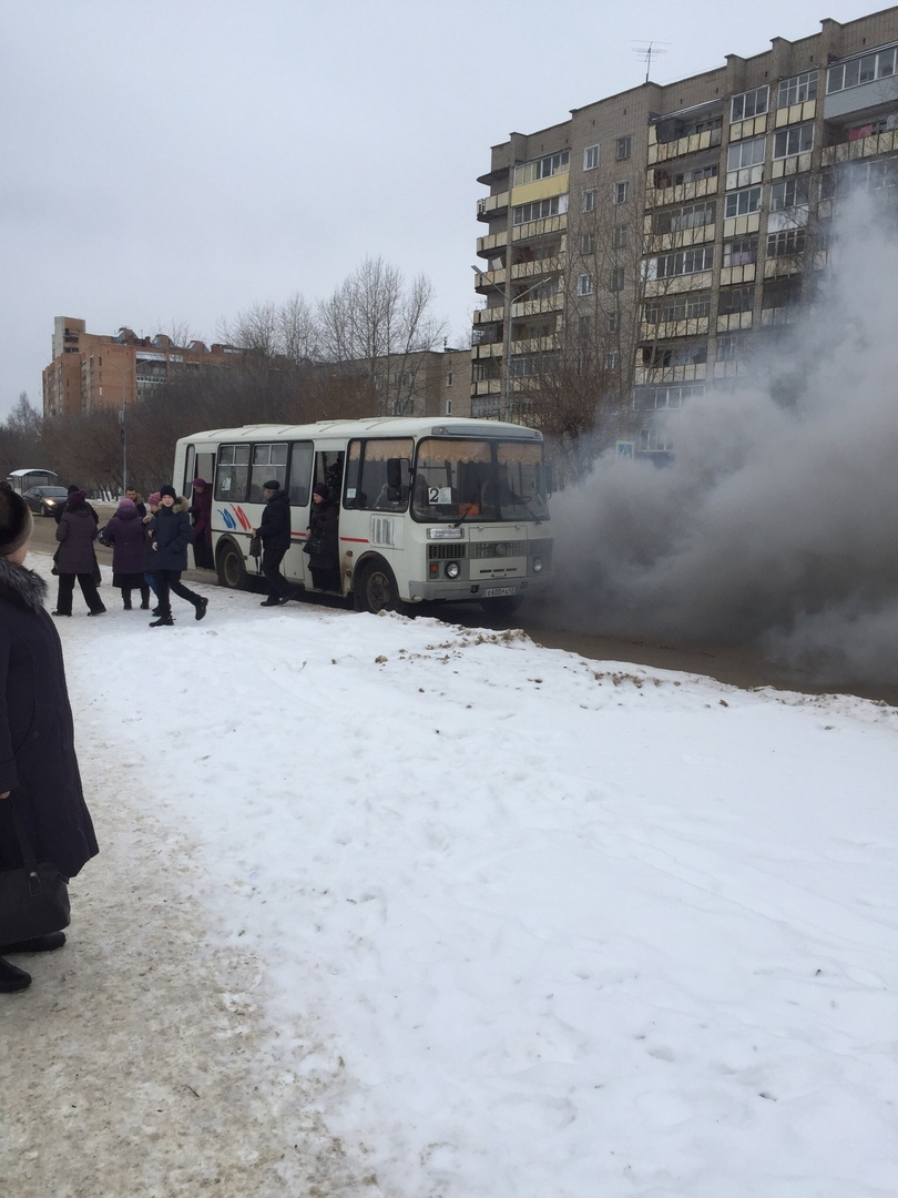 В Чепецке задымился автобус с пассажирами