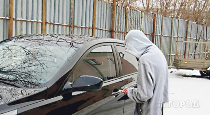 В Чепецке двое мужчин угнали семь машин