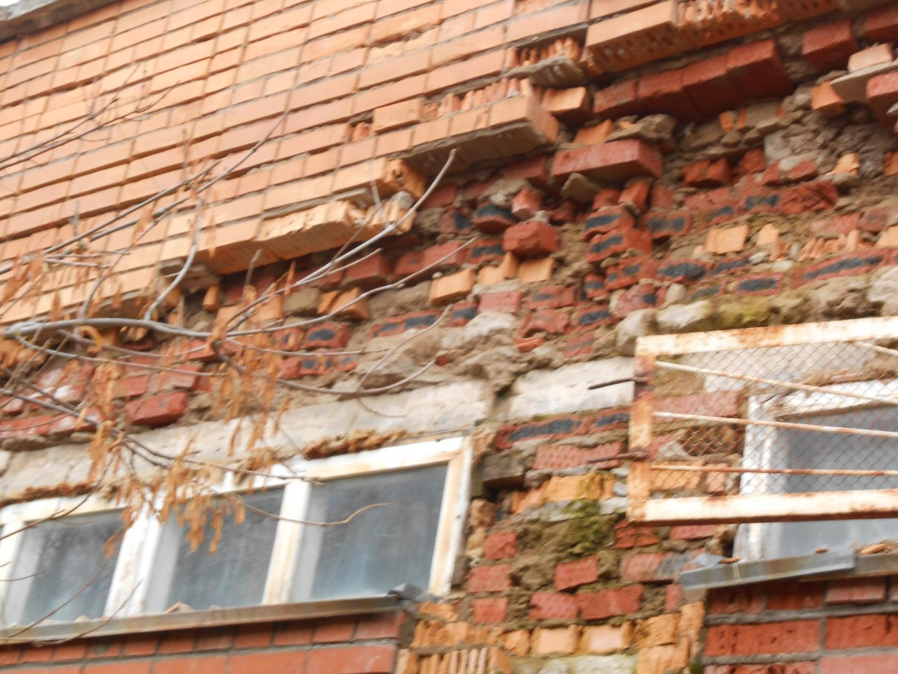 В Чепецке отремонтируют разрушающееся здание на территории школы в Боево