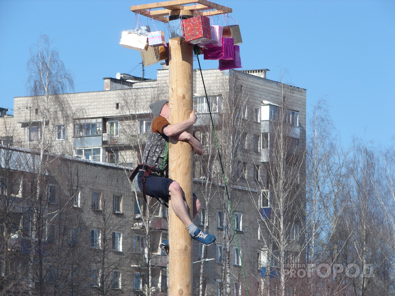 В Кирово-Чепецке прошли масленичные гуляния: фоторепортаж с праздника