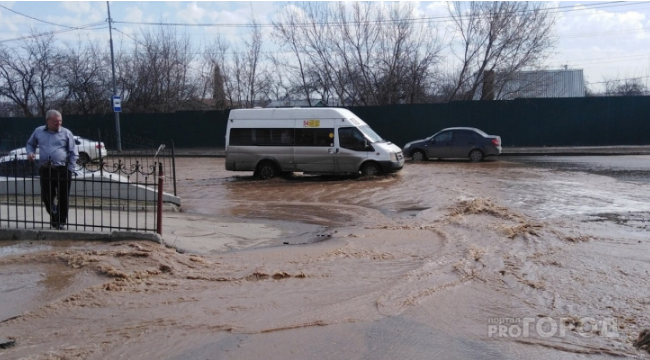 Из-за коммунальной аварии 9 жилых домов, школа и садик в Чепецке остались без воды