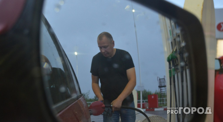 Стоимость бензина в Кировской области оказалась в среднем на 2 рубля больше, чем по России