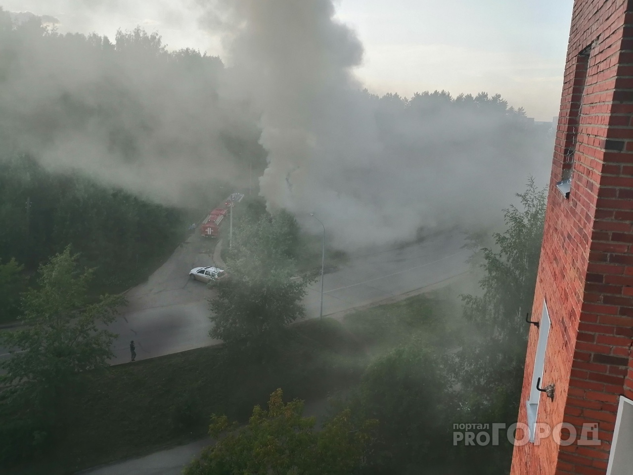 В Кирово-Чепецке рядом с кладбищем произошел пожар