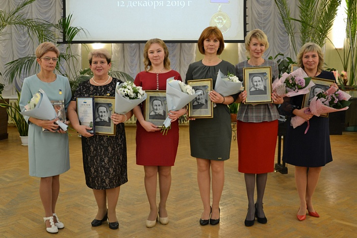 Педагог из Чепецка стала лауреатом престижной областной премии