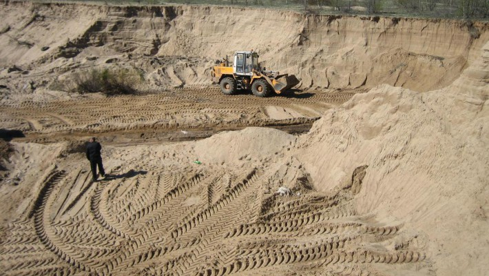 В Чепецком районе обнаружили крупнейшее в области месторождение песка