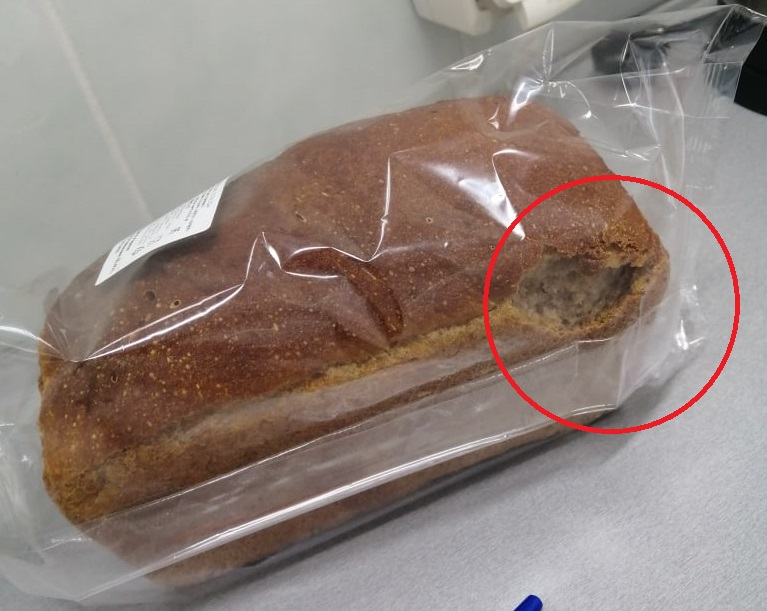 Надкусанный хлеб в упаковке и темнота на улицах: главные сообщения чепчан из соцсетей