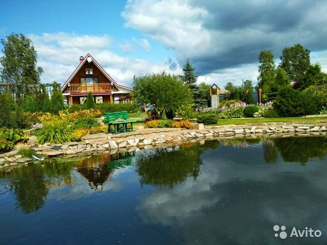 Террасы, бассейны и пруды: как выглядят 5 дорогих особняков в Кирово-Чепецке
