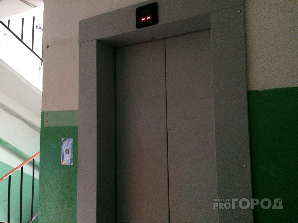 Легче жить не стало: в доме на Сосновой, 26 до сих пор не включили лифт
