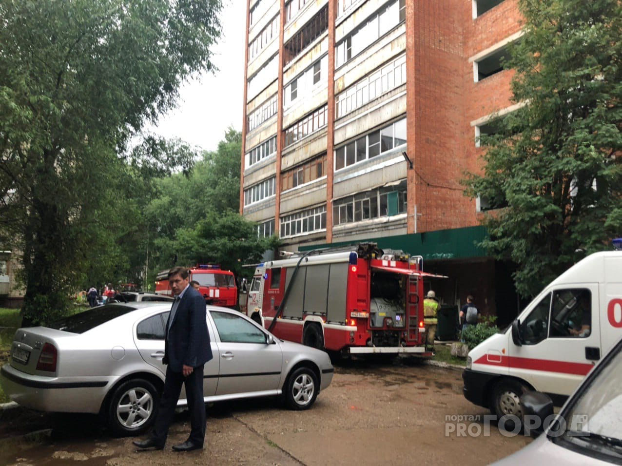 Рядом с местом крупного пожара в Чепецке развернули пункт временного размещения
