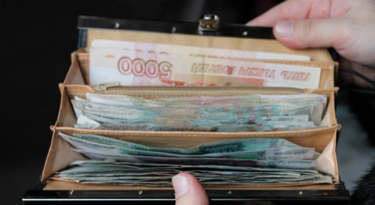 Сотрудникам мебельного производства в Кирово-Чепецке выплатили долг в 2 млн рублей