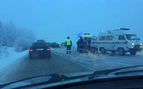 ДТП в Чепецком районе: на месте работают спасатели и реанимация