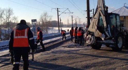 В Нововятске под грузовой поезд попал 28-летний мужчина