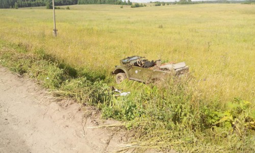 В Кирово-Чепецком районе авто «улетело» в кювет и перевернулось: водитель погиб