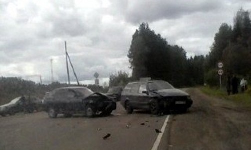 ДТП в Кирово-Чепецком районе: у переезда в Проснице столкнулись «ВАЗ» и иномарка