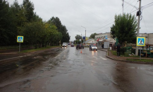 В Кирово-Чепецке на пешеходном переходе сбили 18-летнюю девушку