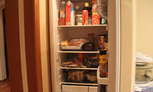 В Кирово-Чепецке мужчина зашел в чужую квартиру в надежде полакомиться завтраком хозяев