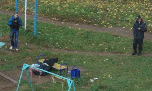 Наркоман из Чепецка приехал в Киров за дозой и уснул на детской площадке