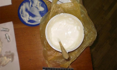 В Чепецкую колонию пытались передать наркотики в майонезе