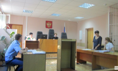 Судья из Кировской области, пойманный на взятке, сбежал за границу