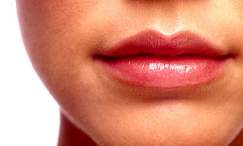 Видеосоветы для чепчанок: как ухаживать за губами?