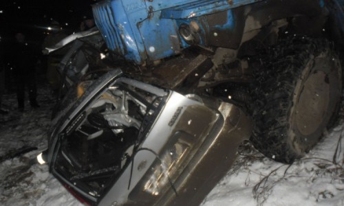 ДТП в Кирово-Чепецком районе: после столкновения грузовика и "Лады" погиб 24-летний парень