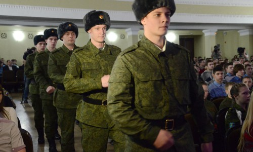Призывники из Чепецка отправятся служить в Президентский полк