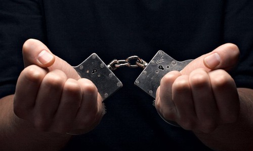 В Кирове брачного афериста приговорили к 2 годам колонии