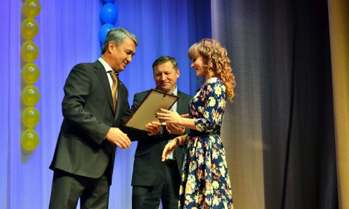 Депутат Азимов выполняет наказы избирателей