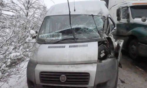 В Кирово-Чепецком районе фура протаранила пассажирский автобус и «КамАЗ»