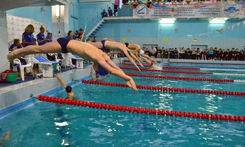 «УРАЛХИМ» поддержал всероссийские соревнования по плаванию