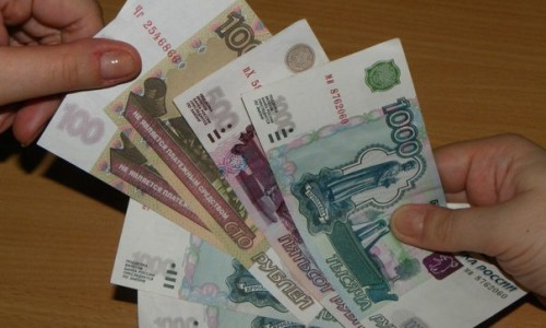 Директор чепецкой фирмы больше года не выплачивал работникам зарплату