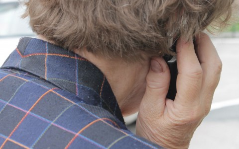 В Кирово-Чепецке мошенник снял с карты женщины все сбережения