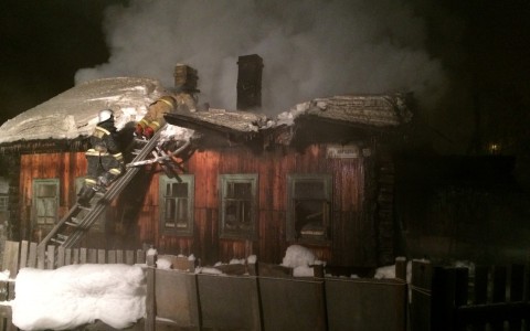 В Кирове дочь подожгла свою маму: женщина в реанимации