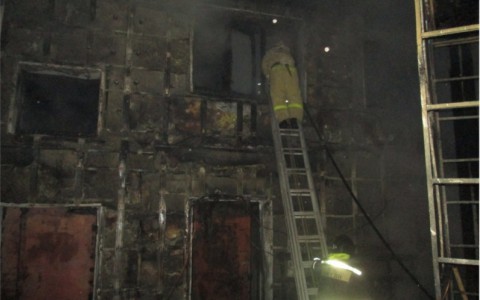 Пожар за магазином «Бельэтаж»: у людей сгорели шубы и деньги