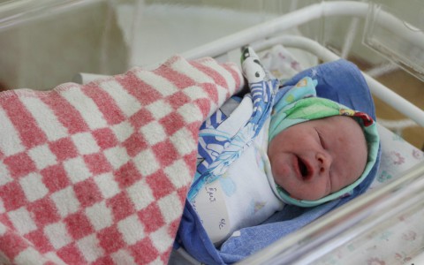 В Кировской области за 2015 год мальчиков родилось больше, чем девочек