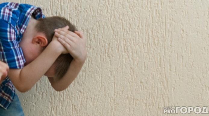 В Чепецке будут судить отца и мачеху, которые истязали подростка