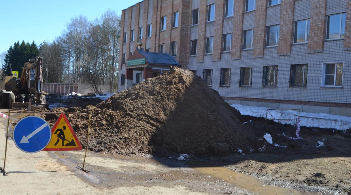 В Кирово-Чепецке заменят трубы после разлива воды на узкоколейке